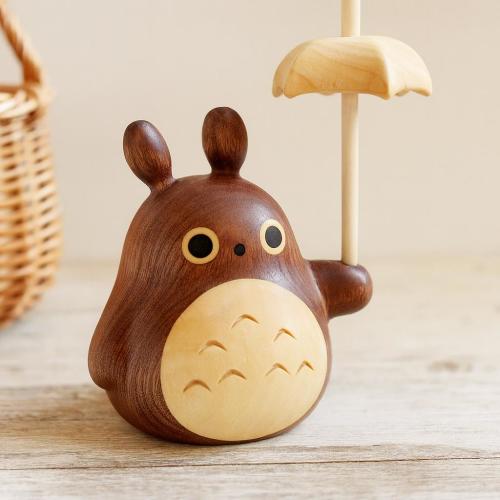 Handcrafted Wooden Totoro Figurine – Studio Ghibli Inspired Desk Sculpture – Natural Wood Collectible Gift for Anime Lovers /Home Decor Fans