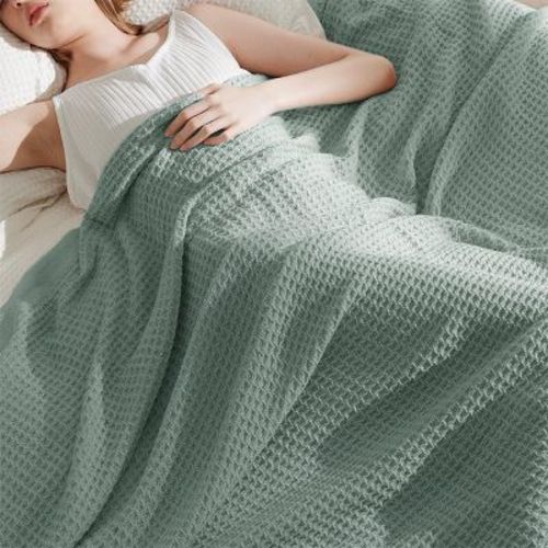 Bedsure Sage Green King Cotton Waffle Blanket - 100% Cotton, Cooling Breathable for Bedroom & Couch, 90x104