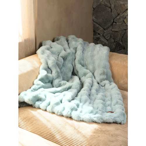 Ember Heated Blanket in “sea glass” — Comfrt