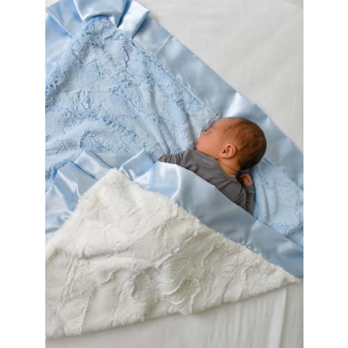 Cuddle Blanket | Classic Baby Blue