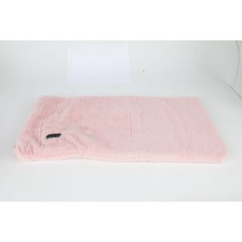 Paris Hilton Couture Massage Heating Pad with 3 heat settings, color indicators and 3 vibration modes