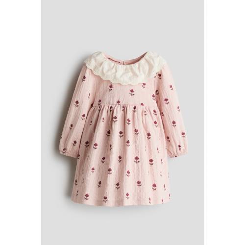 TEXTURED COTTON DRESS WITH LACE COLLAR