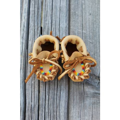Beaded baby moccasins , baby moccasins , Infant moccasins