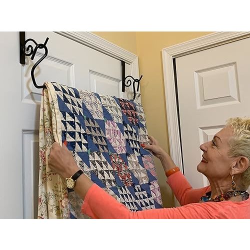 The Quilt Keeper by Things Made Easy, 28.5"