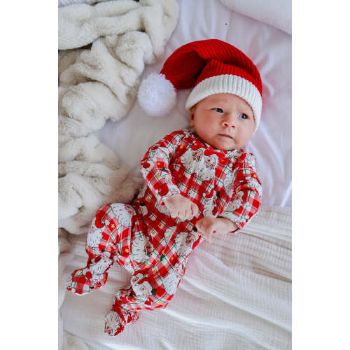 Red Knit Santa Hat