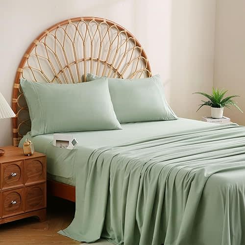 JSD Sage Green Twin Sheet Set with Side Pocket Corner Straps, 3 Piece Soft Kids Microfiber Bed Sheets Extra Deep Pocket