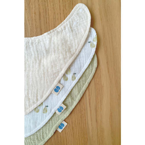 Soft Bibs – Bandana Garden
