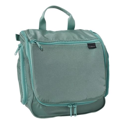 Toiletry Bags & Organizers