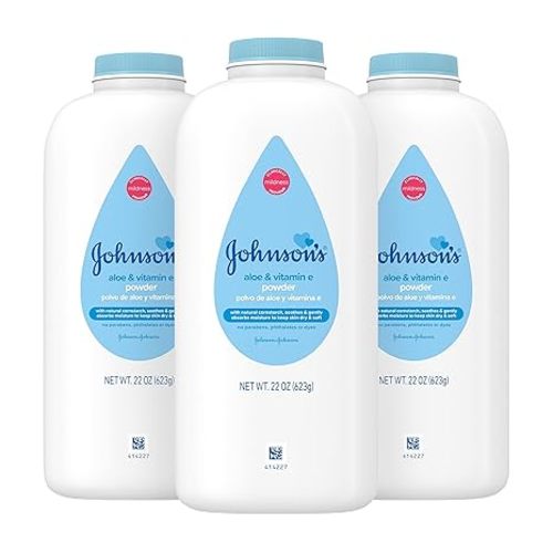 Johnson's Baby Powder with Naturally Derived Cornstarch, Aloe & Vitamin E for Delicate Skin, Hypoallergenic, Free of Parabens, Phthalates & Dyes for Gentle Baby Skin Care, 22 oz, 3 Pack