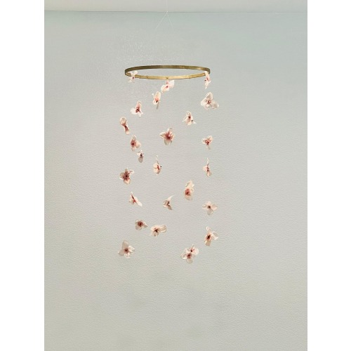Flower baby mobile, vintage nursery, floral baby mobile, floral baby chandelier, garden nursery, baby girl mobile