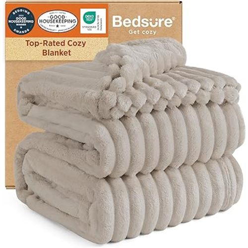 Bedsure GentleSoft Blankets Queen Size for Bed - Cozy Soft Blankets for Women, Cute Large Fleece Throws for Girls, Linen, 90x90 Inches