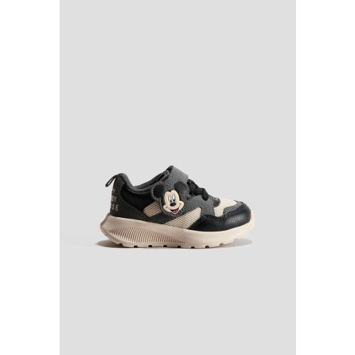 COLOR-BLOCK SNEAKERS