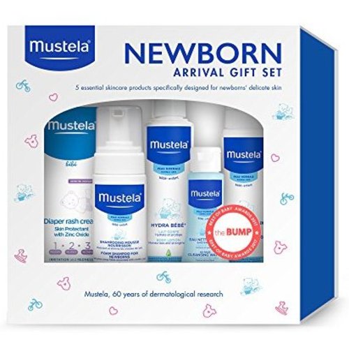 Mustela Newborn Arrival Gift Set, Baby Bath Time and Skin Care Essentials, 5 Items