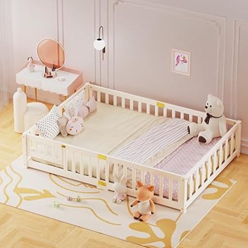 Twin Toddler Bed for Kids, Toddler Floor Bed with Door and Fence, Toddler Bed Frame with Slats and Safety Guardrails, Low Wood Montessori Bed for Girls Boys, White