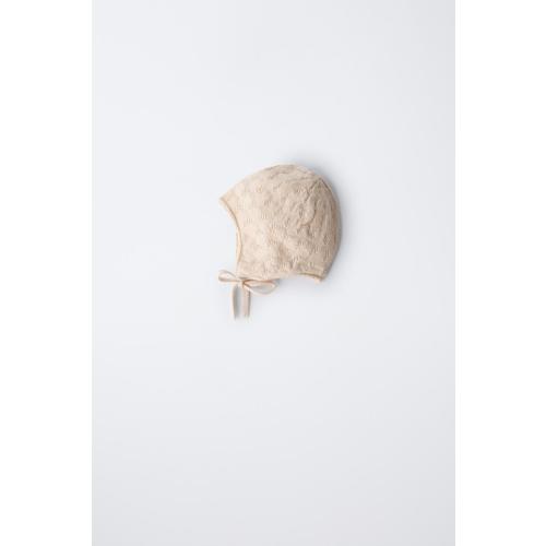 KNIT BONNET COTTON, SILK AND CASHMERE TEXTURE - Cream | ZARA United States