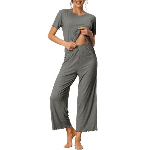cheibear Women's Pajama Set Ruffle Round Neck Soft Knit Short Sleeve Shirt with Pants Capri Loungewear