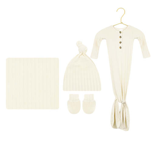 Quinn Ribbed Newborn Hat Bundle (Gown)