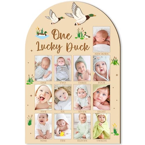 R HORSE 3D Mallard Duck 1st Birthday Wood Photo Display Board, One Lucky Duck Baby's First Year Picture Frame, 1-12 Months Milestone Board Birthday Decorations Keepsake Gift for Baby Nursery Decor
