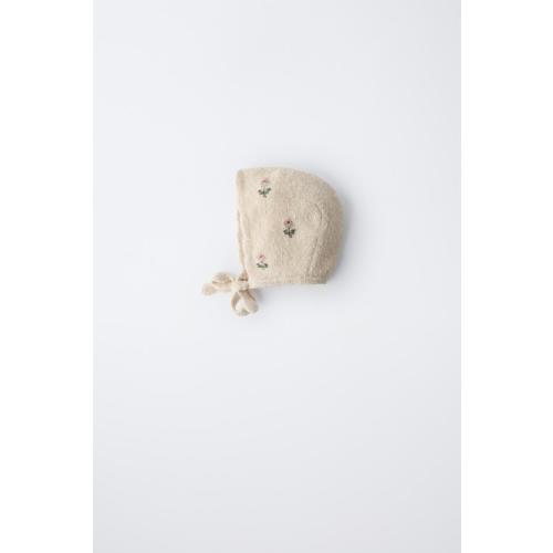 FLORAL EMBROIDERED KNIT BONNET - Light beige | ZARA United States