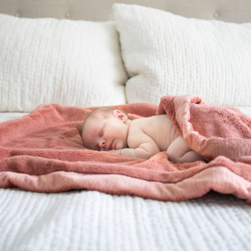 Saranoni Lush Receiving Blanket in Clay