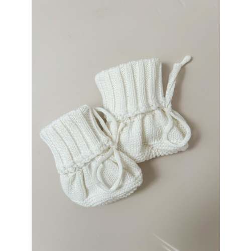 CUFF NEWBORN LACE BOOTIES - MILK – Petite Co au