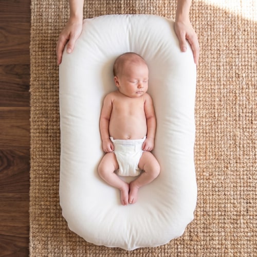Little Manta Baby Lounger Pillow