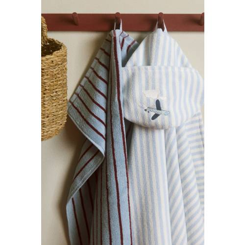 EMBROIDERED-DETAIL HOODED BATH TOWEL