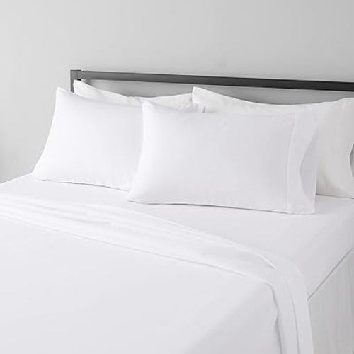 Amazon Basics Breathable, Machine Washable, Wrinkle Resistant Microfiber 4-Piece Bed Sheet Set with 14-Inch Deep Pockets, King, Bright White, Solid