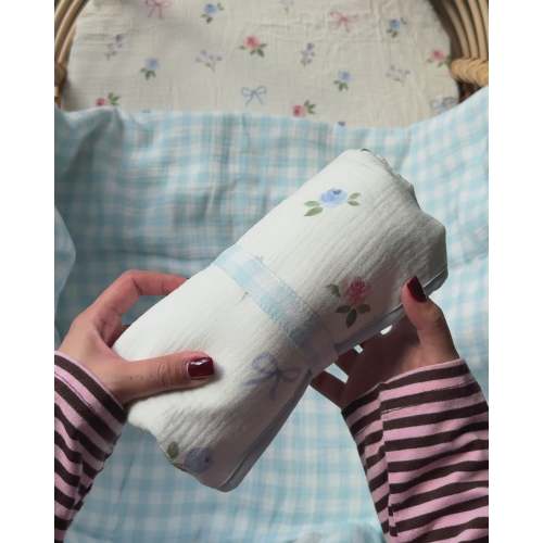 Reversible Organic Muslin Waterproof Changing Mat - Bow & Bloom