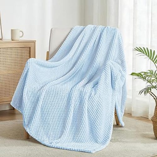 Exclusivo Mezcla Fleece Throw Blanket Extra Large, Super Soft and Warm Blankets for Couch, Sofa and Bed Waffle Textured, Cozy, Fuzzy and Lightweight (Light Blue, 50x70 Inches)