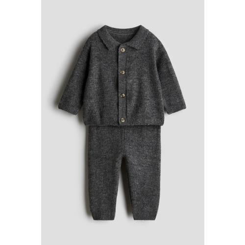 2-PIECE CARDIGAN AND PANTS SET