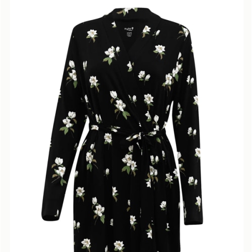 Women’s Lounge Robe in Big Midnight Magnolia – Kyte Living