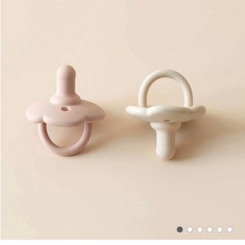 Silicone Pacifier Set (2-Pack)