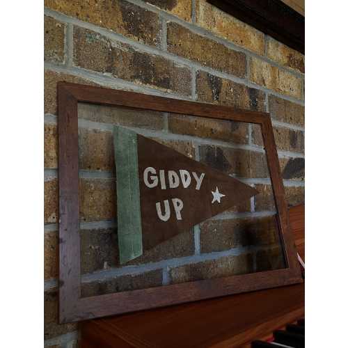 Western Leather Pennant - GIDDY UP