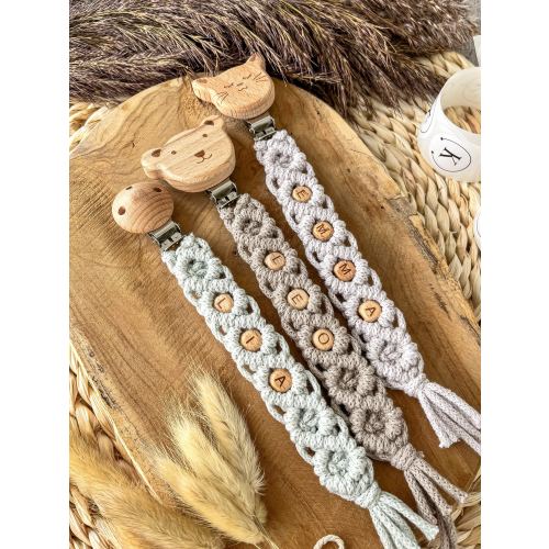 Macrame pacifier chain diamond pattern personalized with name