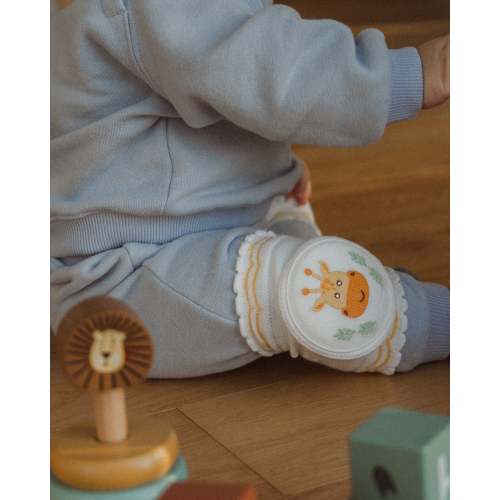 SafeGuard Knee Pads - Giraffe – AEGI BLOOM