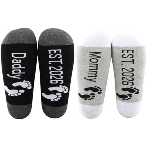 MBMSO New Parents Gifts Daddy Mommy Est 2025 New Mom and Dad Socks Pregnancy Reveal Gifts for Parents