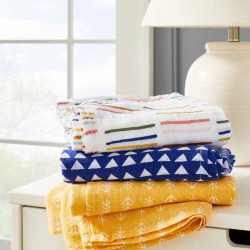 Muslin Swaddle Blankets Primary - Cloud Island™ Navy/Yellow 3pk: Cotton, Shapes Design, 47" x 47"