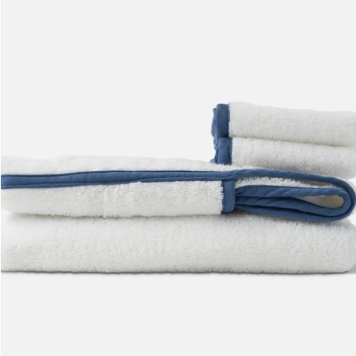 The Hooded Towel + 2 Washcloth Set - Coconut / Blueberry