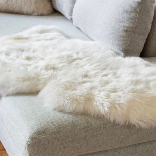 Single-Pelt (2' x 3.5') Australian Sheepskin Rug | Overland