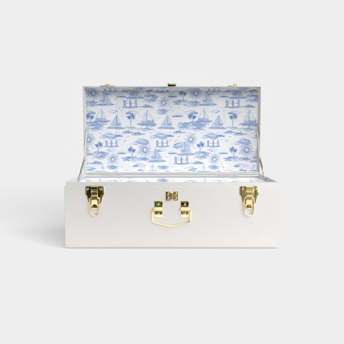 Petite Trunk - White - Island Hopper / Embroidery