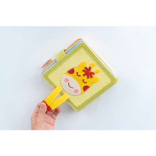 Giraffe Felt Quiet Book, Montessori Sensory Toy, Baby Gift