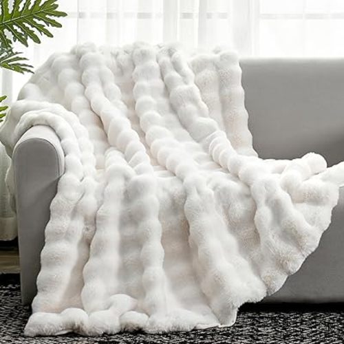 Cozy Bliss Faux Fur Throw Blanket for Couch, Fuzzy Soft Plush Thick Bubble Blanket for Sofa Bedroom Living Room, 50 * 60 Inches Cream White