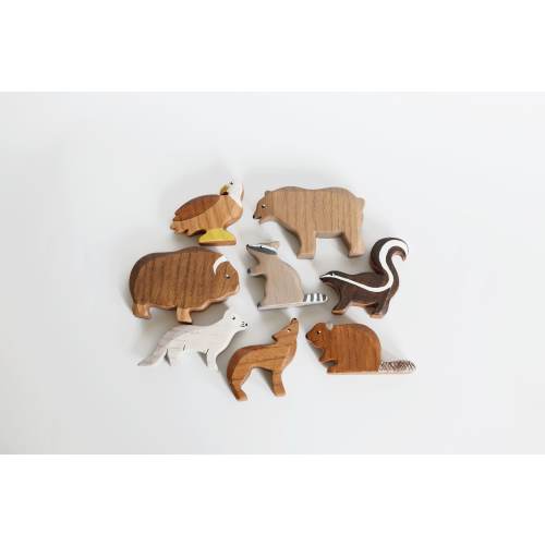 Handmade Wooden North American Animal Set: Waldorf Montessori Toy for Kids