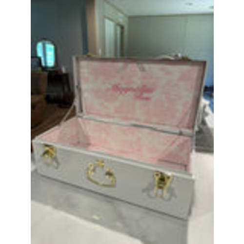 Sweet Memories Heirloom Trunk – Southern Mama Market