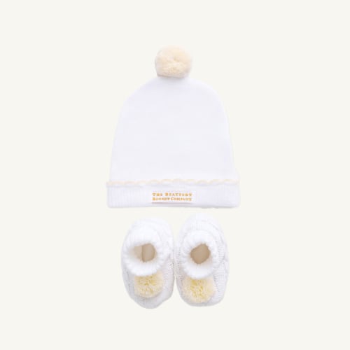 Bryer Booties & I'm Here Hat Set - Worth Avenue White