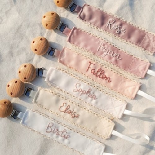 Custom paci clip - Eliza (look like Rose clip”