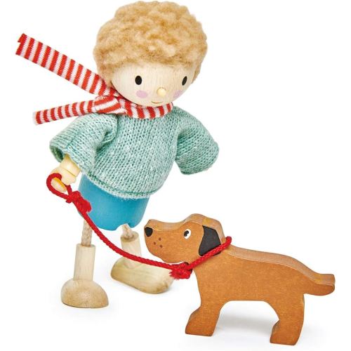 Tender Leaf Toys - The Goodwood Family - Wooden Miniatures Flexible Doll, Multicultural Action Figure for Dollhouse - Encourage Creative and Imaginative Fun Play for Children - Age 3+