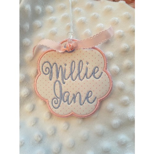 Diaper Bag name Tag, Scallop Bag Tag, Monogrammed Gift, Script Embroidered bookbag tag, Personalized diaper bag, Baby Shower Gift