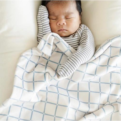 Saranoni Minky Stretch Mini Blanket | Grid
